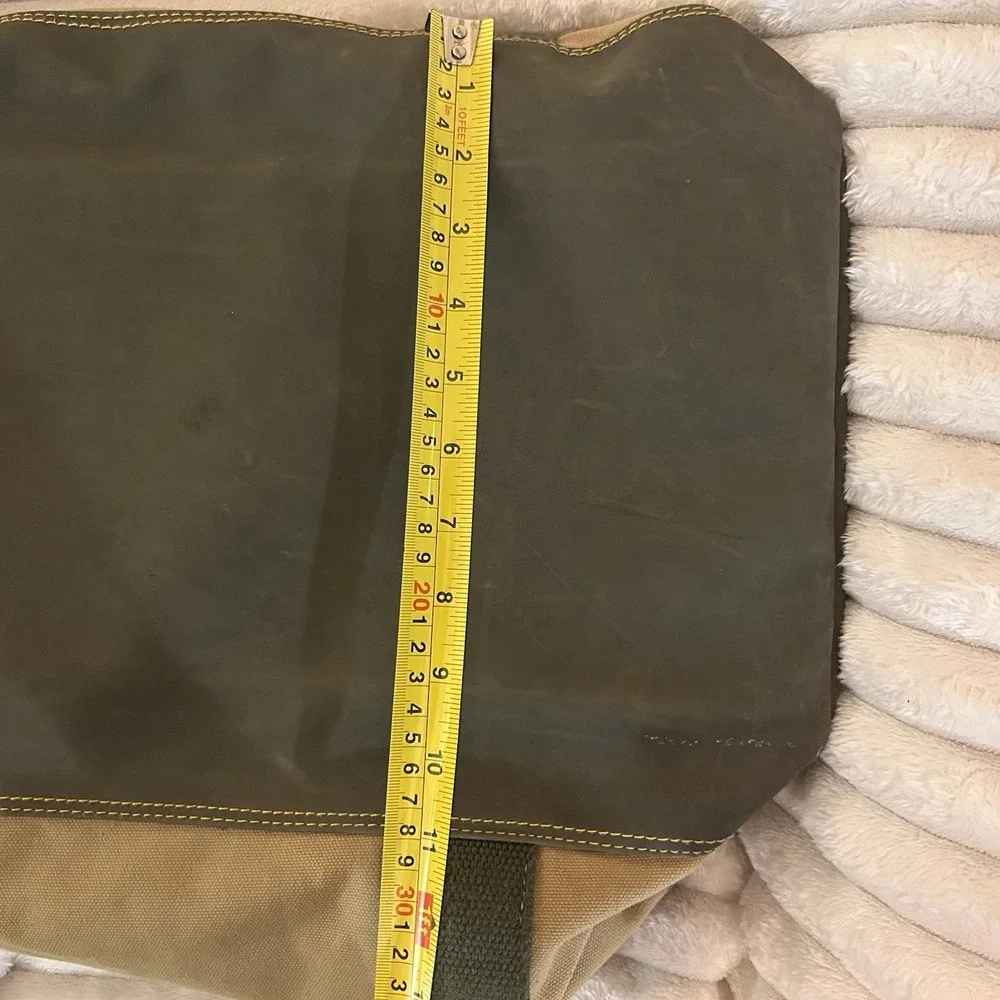 GH Bass & Co. VINTAGE Canvas & Leather Duffle Weekender Bag Tan/Green/Brown RARE